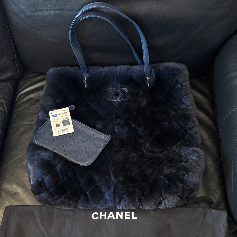 Chanel Quilted Rabbit Fur Tote - Dark Blue - Large